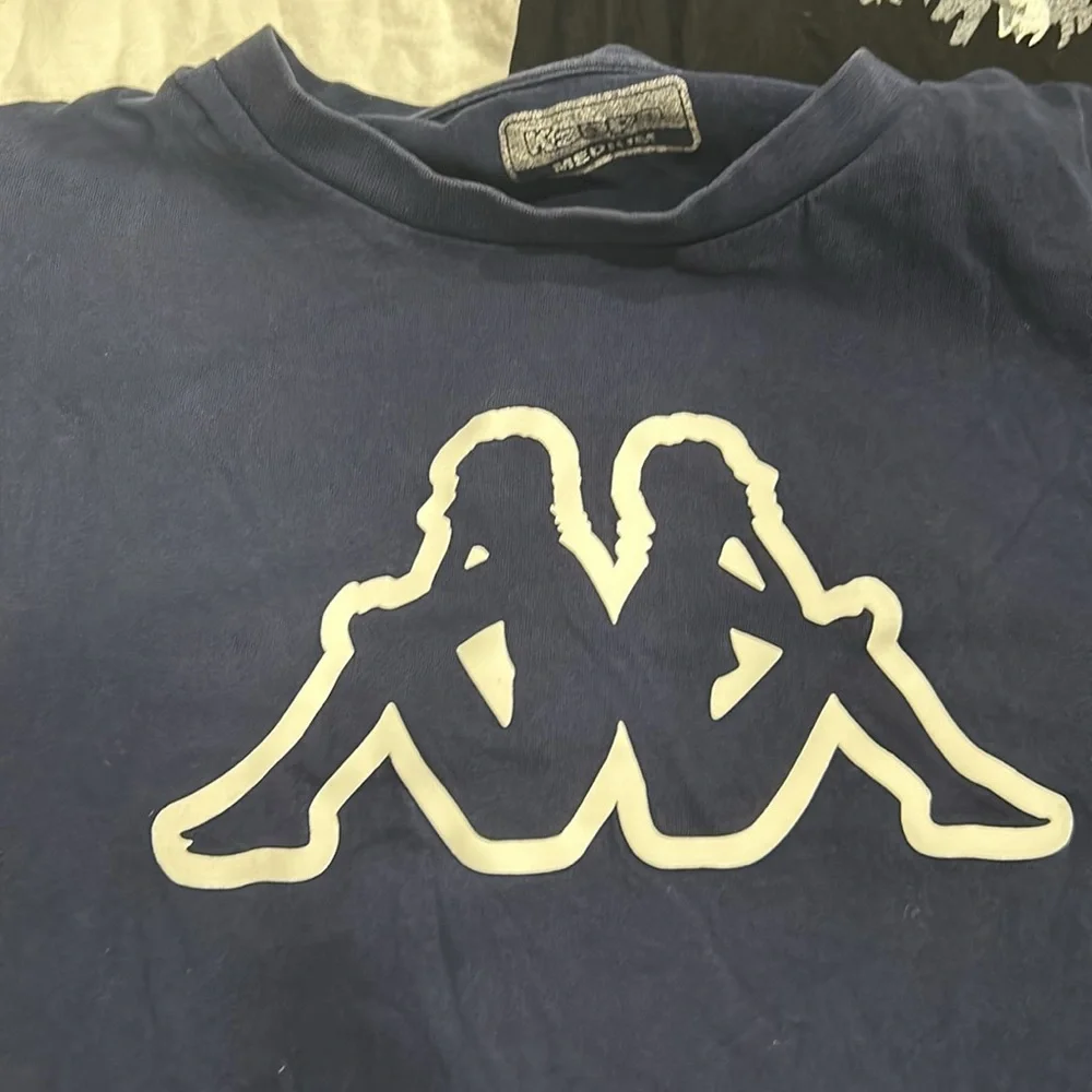 🚫SOLD🚫Graphic T-Shirt Bundle - Picture 4 of 4